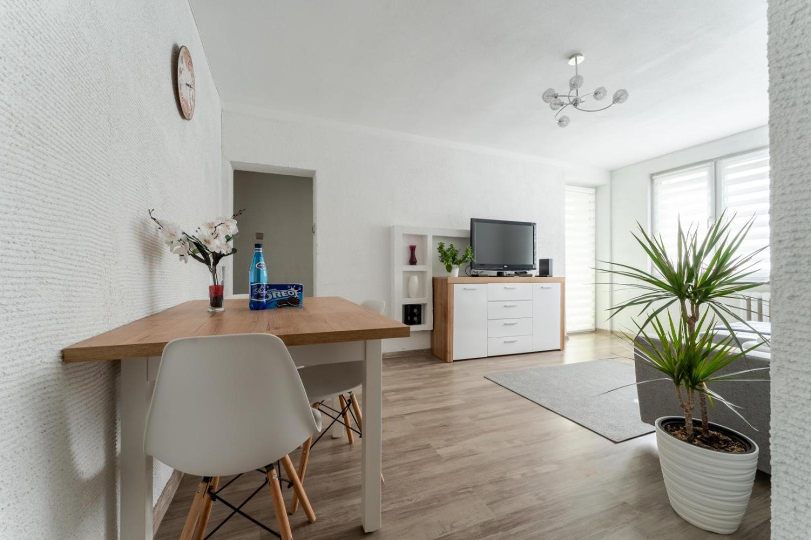 Apartament Gold - 2 Osobne Sypialnie Z Balkonem - Spaceapart Jelenia Góra Exterior foto
